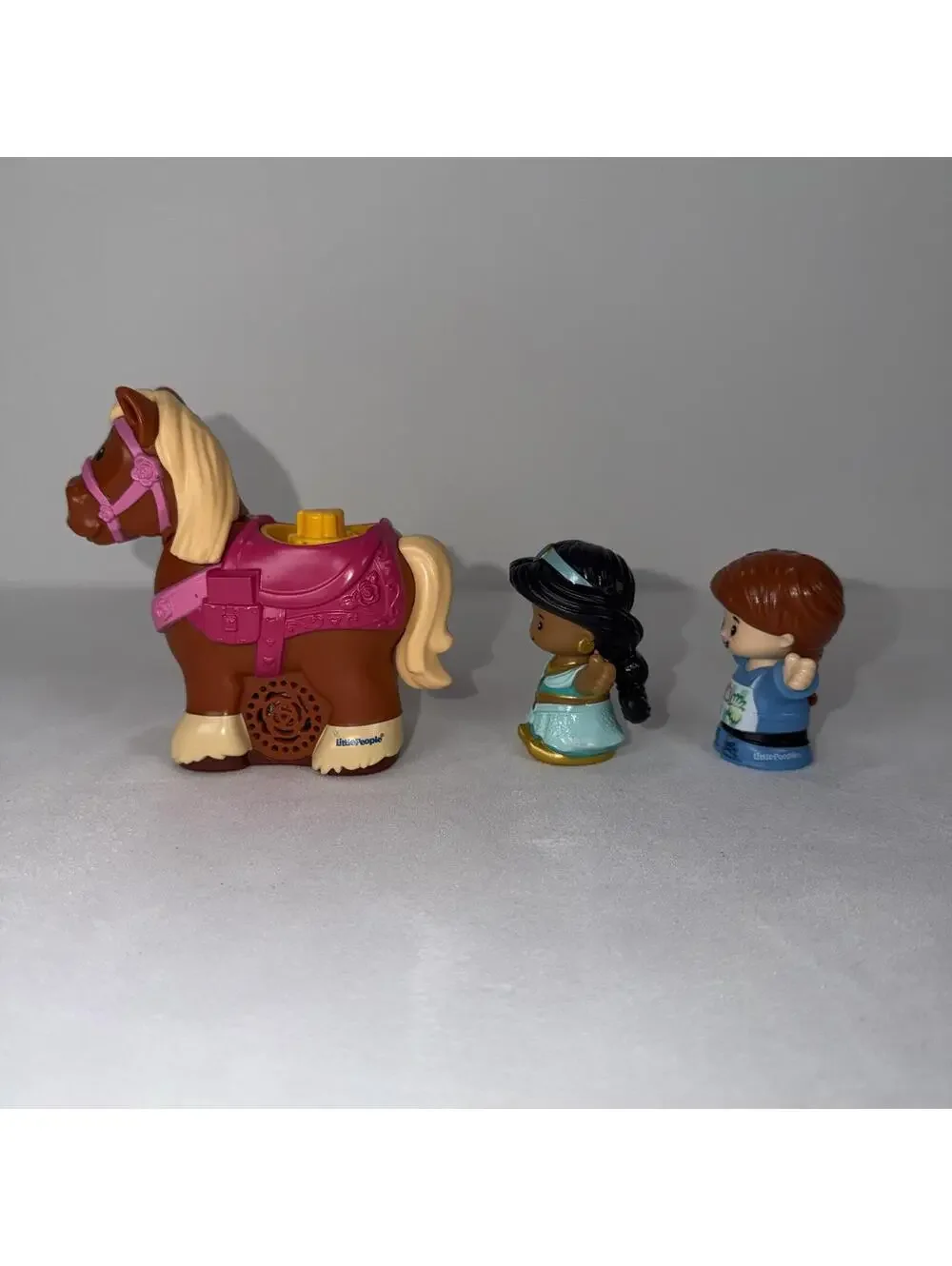 Fisher Price Little People Bundle - Jasmine, Horse, Pizza Boy - Picture 6 of 6